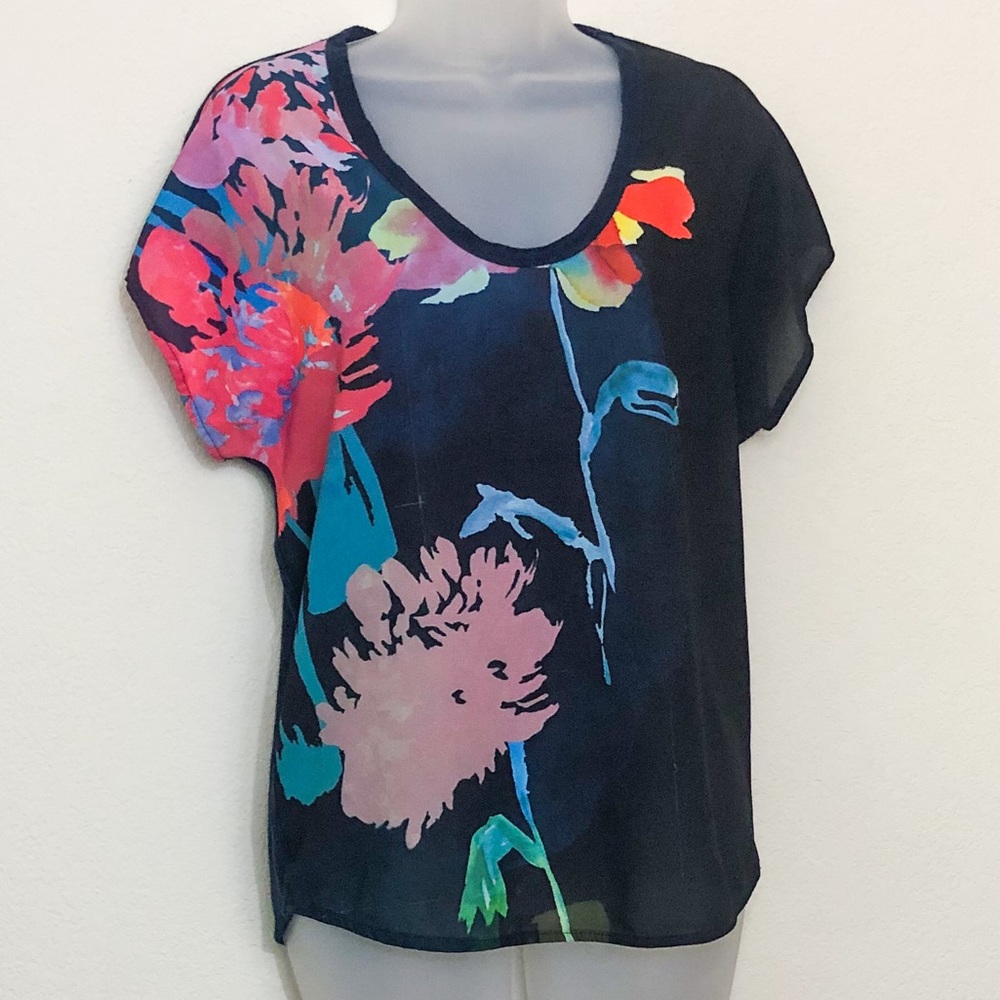 Zara floral top size L